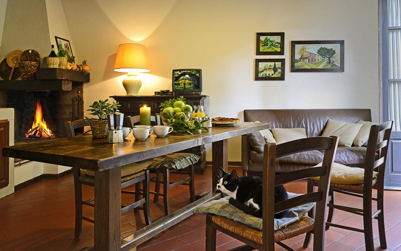 Borgo San Benedetto Pensión Montaione Habitación foto
